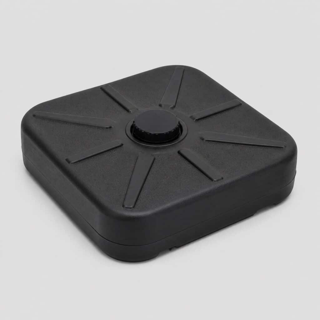 Dalle de lestage carrée en plastique noir mat sur fond gris clair